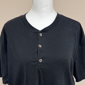 Fresh Clean Tees Men’s Button-up Black Tee